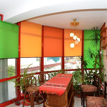 维拉a&b酒店 布加勒斯特